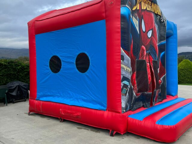 Spider Man Castle The Bouncy Castle Company (4)