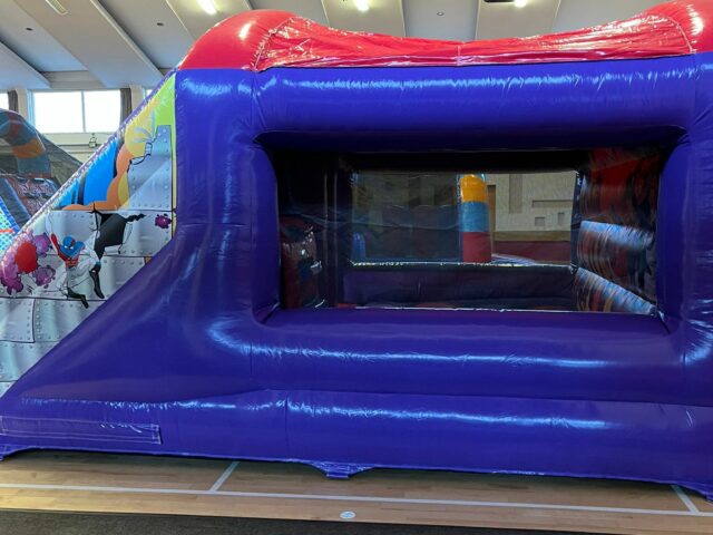 Super Hero Castle 15 x 18 Foot (1)